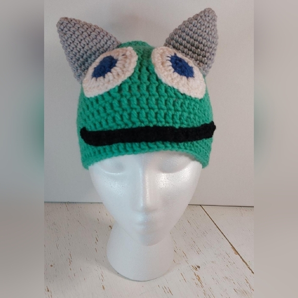 Monster Child Handmade Beanie Crochet Stocking Hat Winter Warm Cozy - Picture 6 of 8
